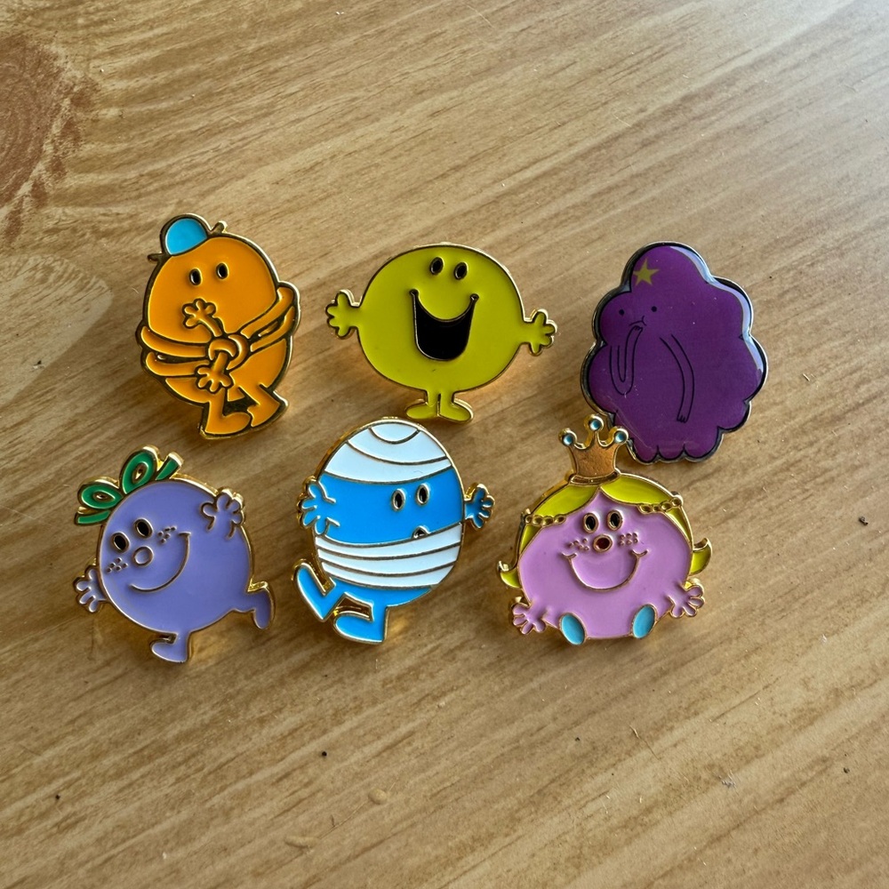 Mr. Men/Little Miss Enamel Pins Set